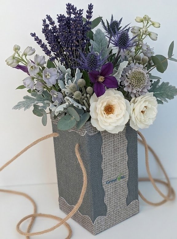 Flower vase
